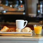 Ibis Caen Porte De Bretagne 3*