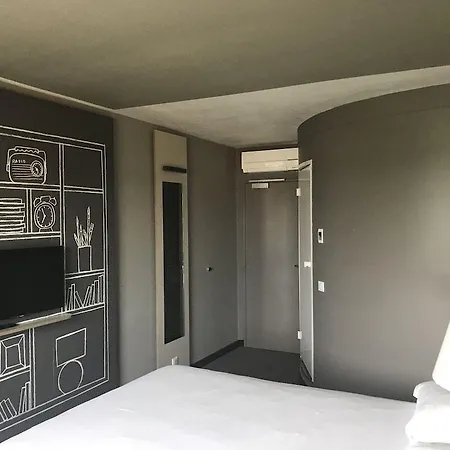 Hotell Ibis Caen Porte De Bretagne
