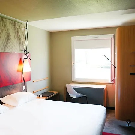 Ibis Caen Porte De Bretagne Hotel