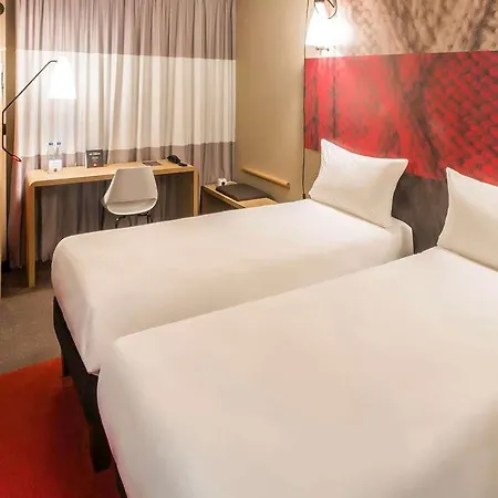 Ibis Caen Porte De Bretagne 3*