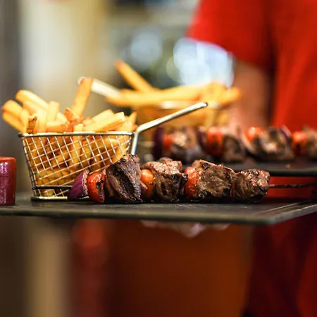 Ibis Caen Porte De Bretagne Hotel 3*