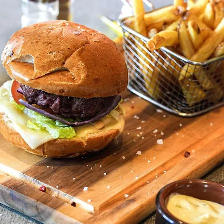 Ibis Caen Porte De Bretagne Hotel