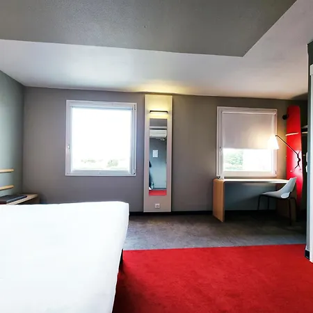 Ibis Caen Porte De Bretagne 3*