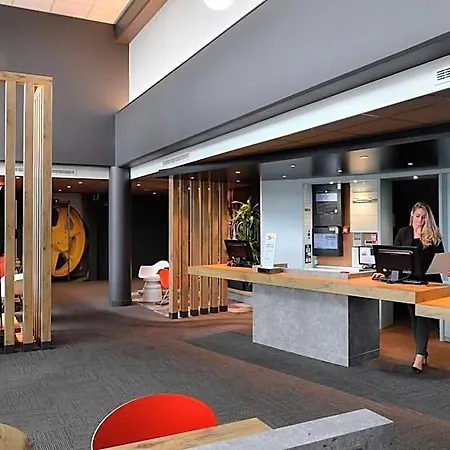 Ibis Caen Porte De Bretagne Hotel 3*