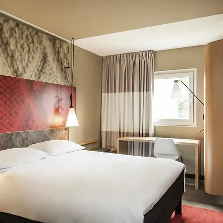 Ibis Caen Porte De Bretagne Hotell