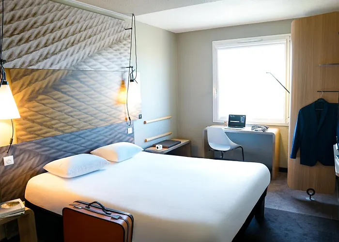 Ibis Caen Porte De Bretagne 3* بريتفيل - سور - أودون