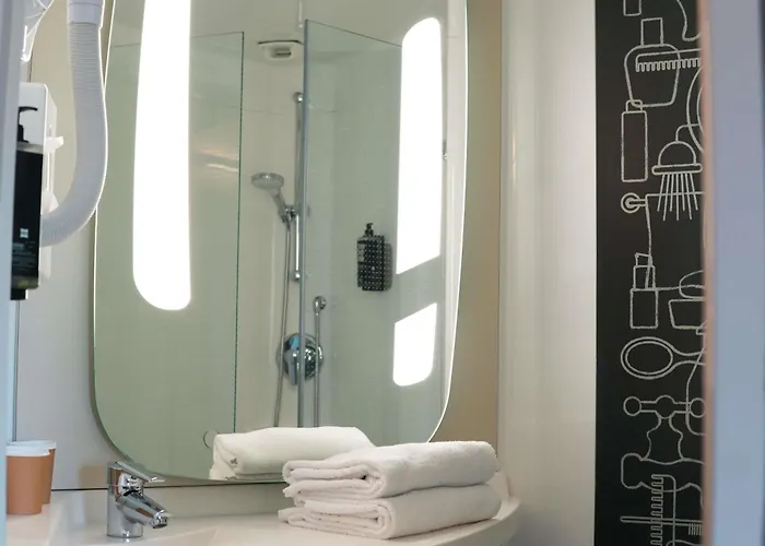 فندق Ibis Caen Porte De Bretagne بريتفيل - سور - أودون