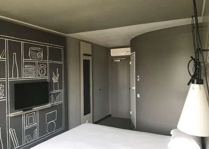 Ibis Caen Porte De Bretagne 3*